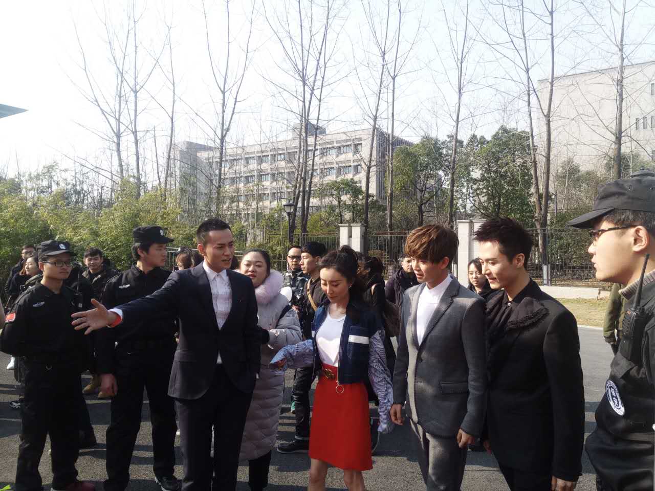 高飛保安公司為《大唐榮耀》劇組安徽行保駕護航 高飛保安公司為《大唐榮耀》劇組安徽行保駕護航